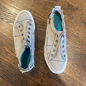slip on sneakers